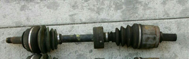 Acura Integra Axel driver side