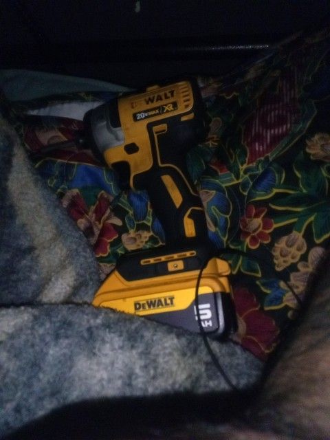 DeWalt 20v 5H Drill