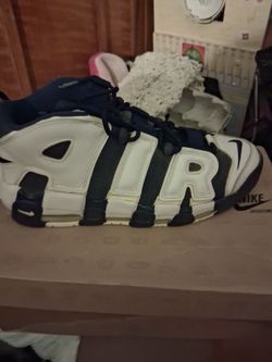 NIKE AIR MORE UPTEMPO