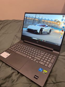 HP Victus 15.6. 16GB Ram 512SSD