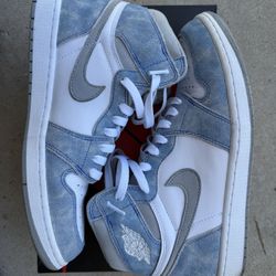 Air Jordan 1 Retro High OG ‘Hyper Royal’