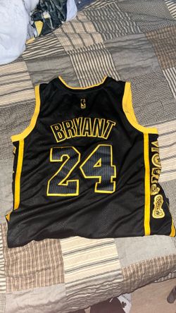 Kobe jersey gold limited edition