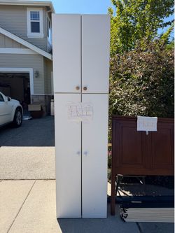 Storage cabinet