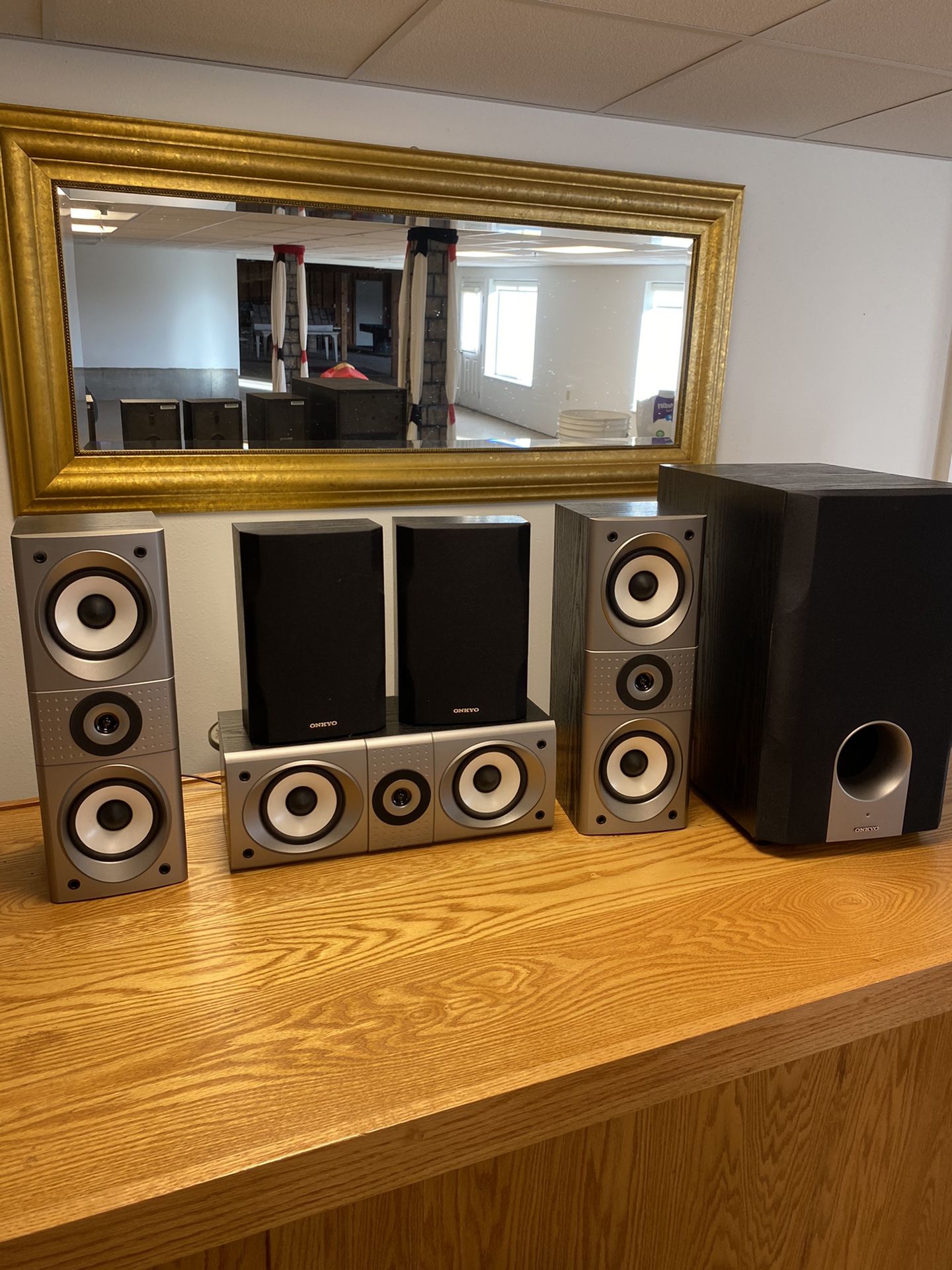 Onkyo Speakers And Subwoofer