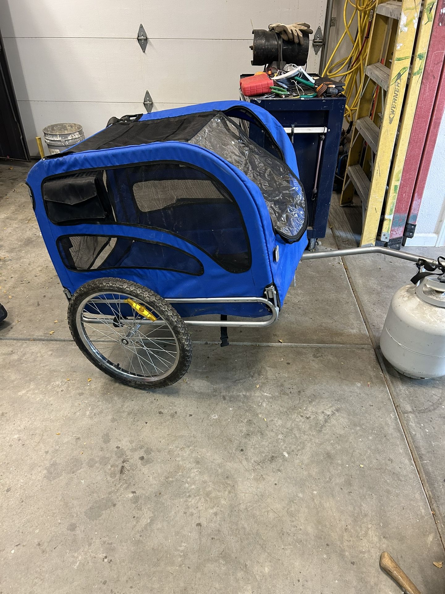Dog Trailer 