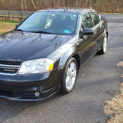 2011 Dodge Avenger In good Looking and Running Condition