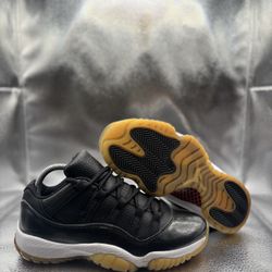 Air Jordan 11 Low Black 