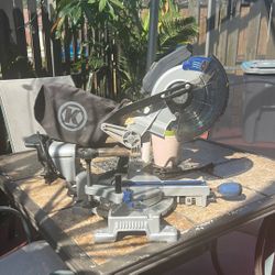 Kobalt 7-1/4-in 10-Amp Single Bevel Compound Corded Miter Saw