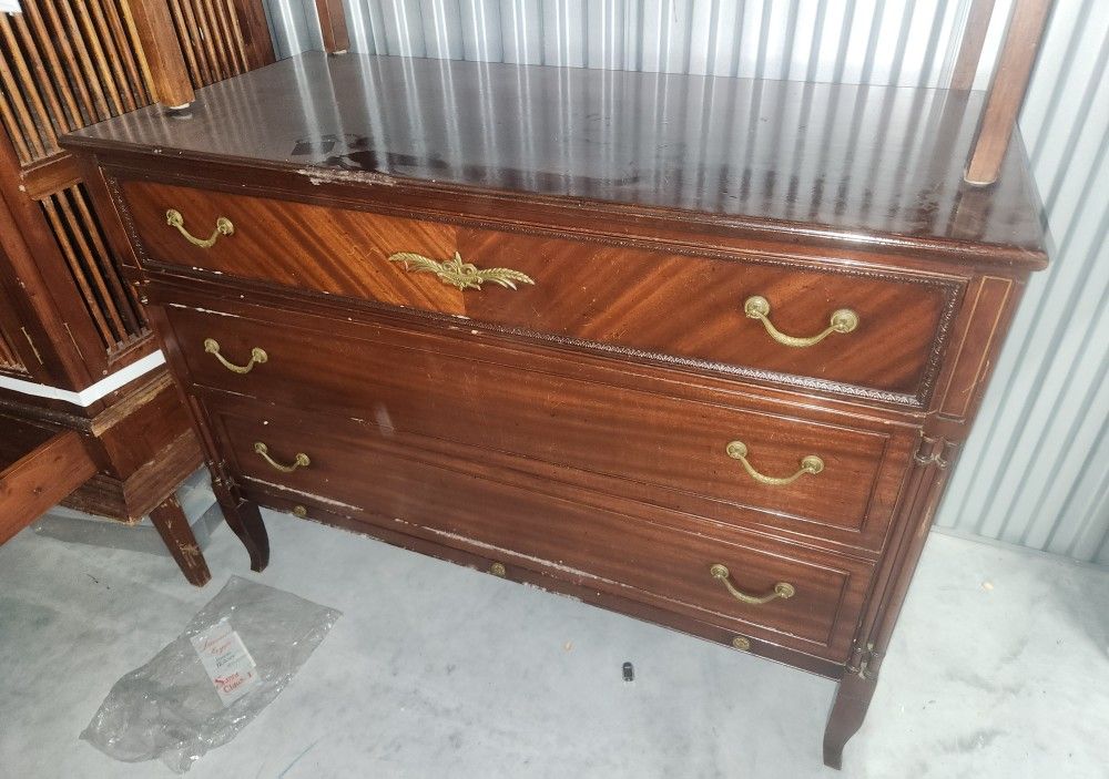 Dresser Antique