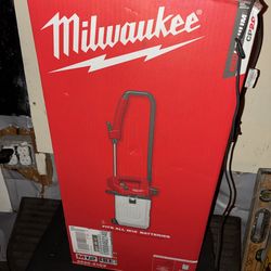 Milwaukee Sprayer