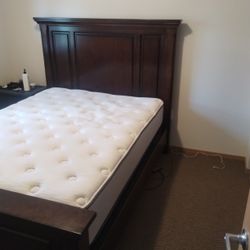 Queen Adjustable Bed