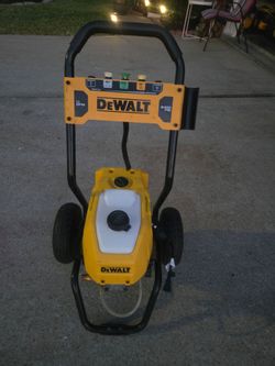Dewalt Electronic Pressure Washer.
