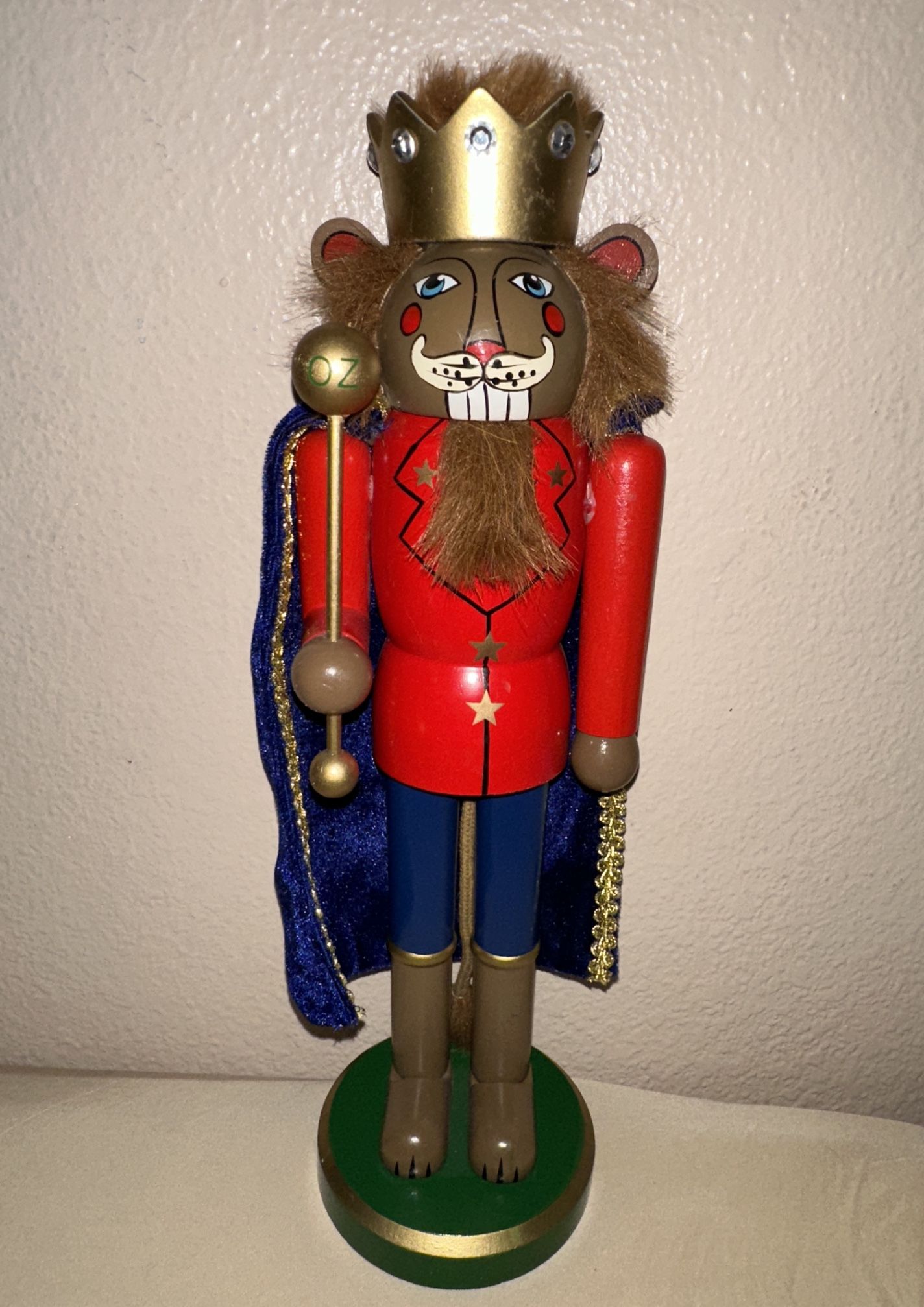 Wizard Of Oz THE LION Wooden Nutcracker14"