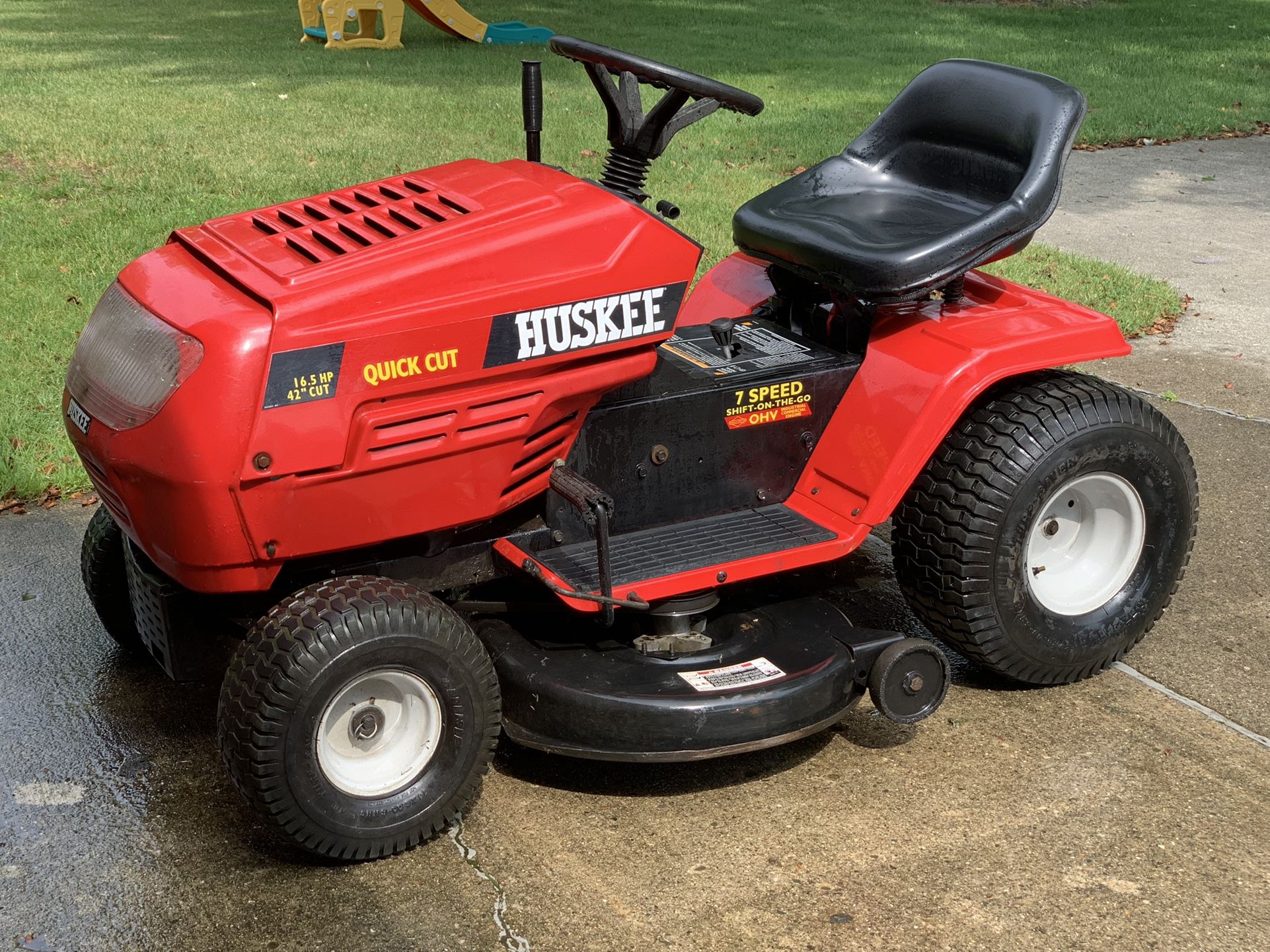 Huskee Quick Cut 16.5 HP Riding Lawn Mower PLEASE READ for Sale