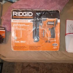 Rigid Brushless Pneumatic Nail Gun 18 Volt