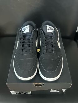 Men’s Big Nike Sneaker Men Size 8.5
