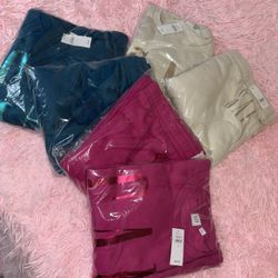 Women’s Gap Sweatsuits 