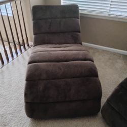 brown longe chair