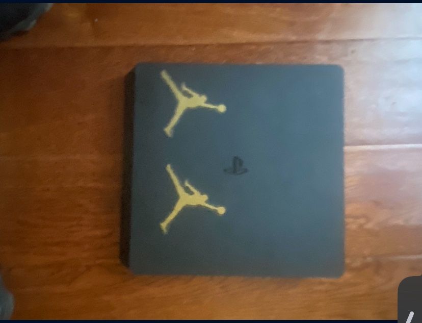 PS4