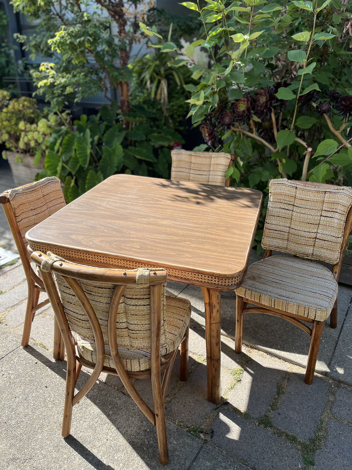 Kalp-Son Rattan Co (Vintage Card Table With 4 Chairs)
