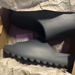 Yeezy Slide Slate Marine