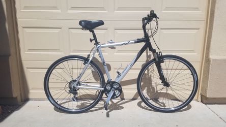 Gary Fisher by Trek 22 Tiburon Hybrid Comfort Bike 700c 21 speed for Sale in Peoria AZ OfferUp
