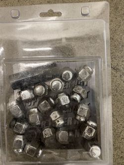 Lug nuts