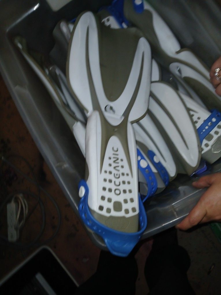 Oceanic Flippers