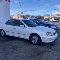 2001 Hyundai Xg300