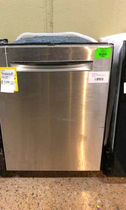 Brand New Bosch 500 44-Decibel Built-In Dishwasher (Stainless Steel) (Common: 24 Inch; Actual: 23.5625-in) ENERGY STAR KOEBD