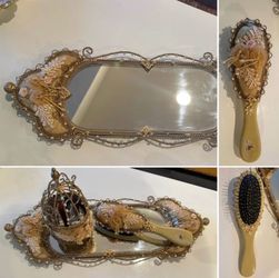 Decorative Vintage Mirror Grooming set