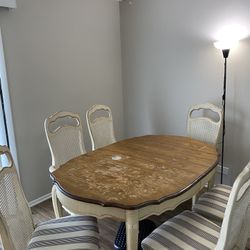 Vintage Dining Table with 6 chairs 