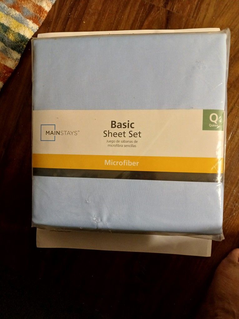 Brand New Blue Queen Sheet Set. In Original Packing.