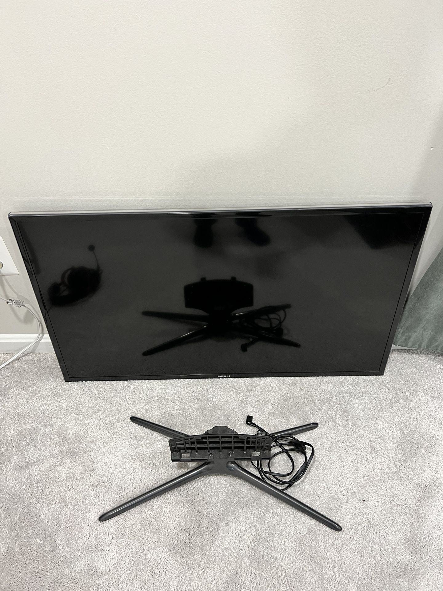 Samsung 40” LED TV