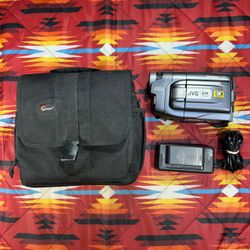 JVC GR-AXM710U VHS-C Analog Camcorder Bag & Charger READ