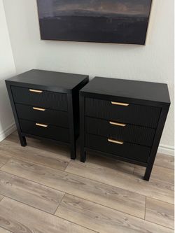 Black Night Stands