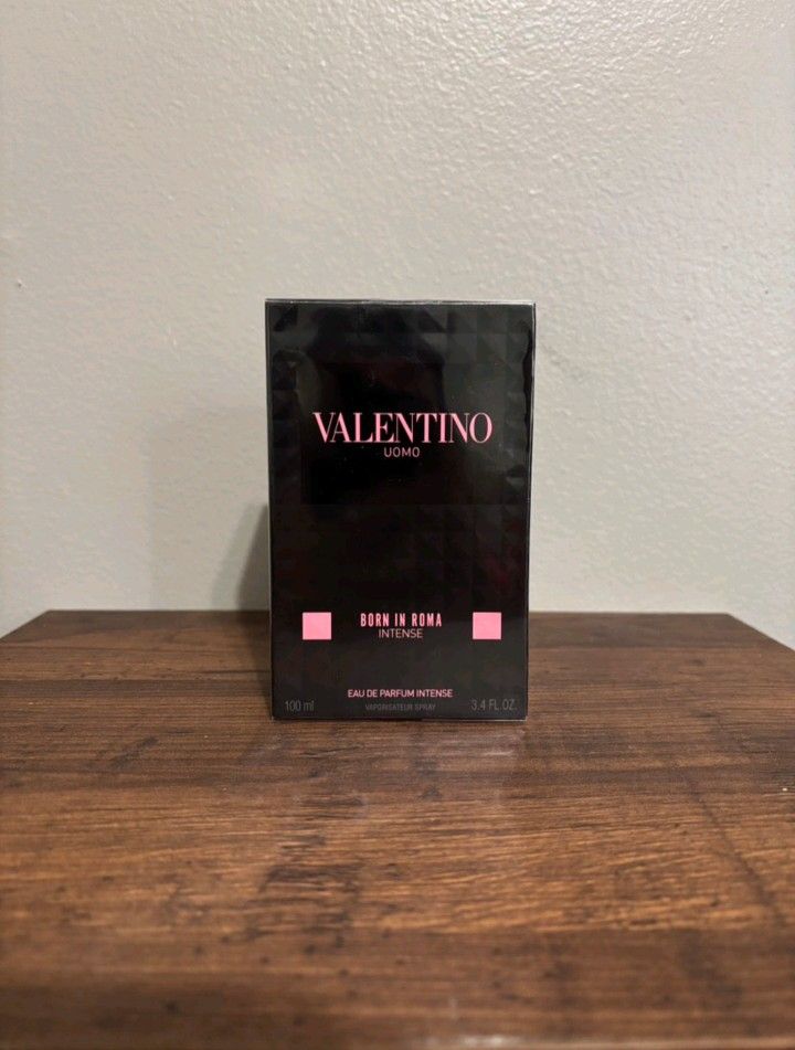 Valentino Born In Roma Intense
