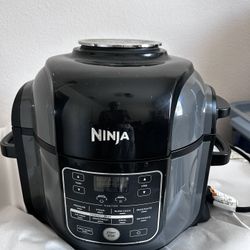 Ninja Air Fryer/Pressure Cooker/Slow Cooker