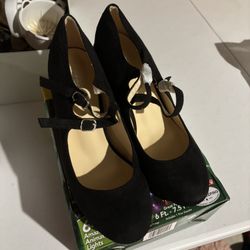 Back Mary Jane’s Size 9