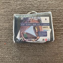 Outdoor Right Triangle Shade Sail