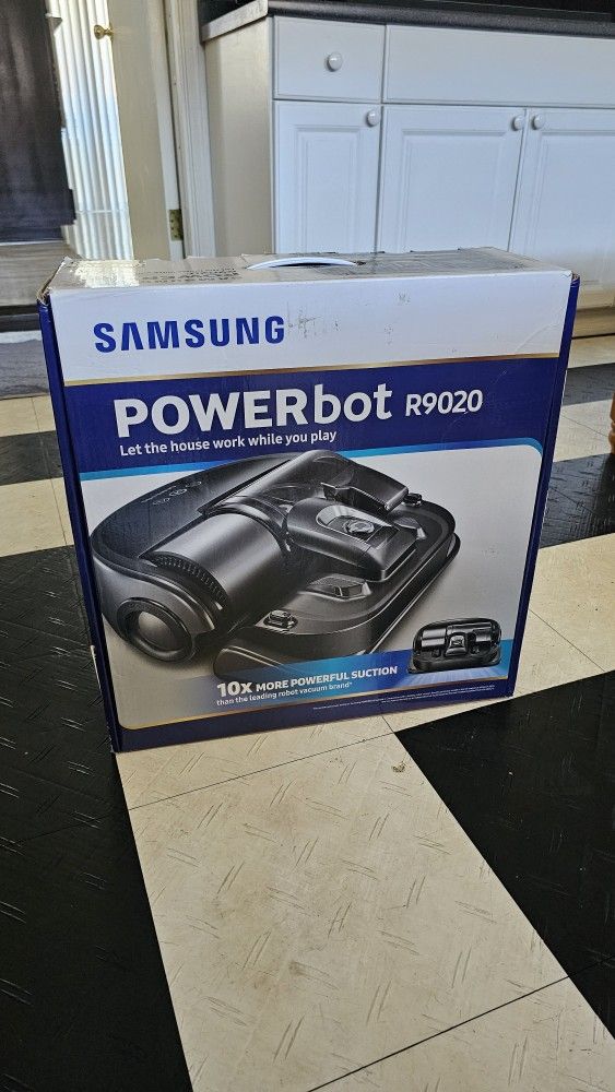Samsung Powerbot R9020 Robotic Vacuum Robot