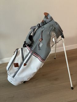 Like New Sun Mountain Mid Stripe Golf Bag