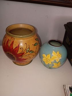 2 vases
