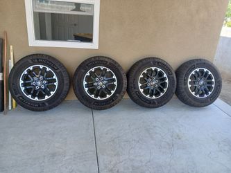 2026  toy tundra 18" wheel / tires michelin
