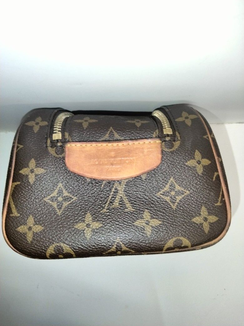 Louis Vuitton Dopp Kit Bag