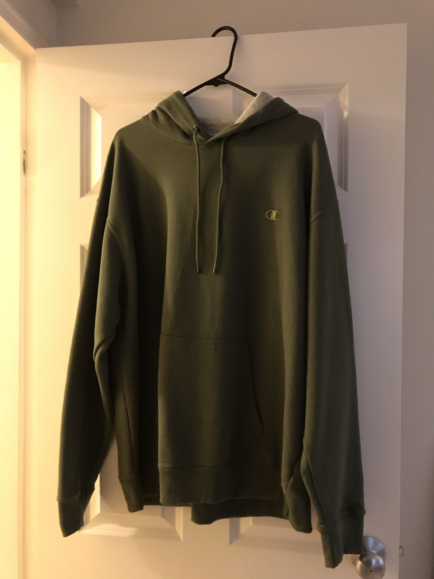 Army Green Champion Hoodie (Men’s 2XL)