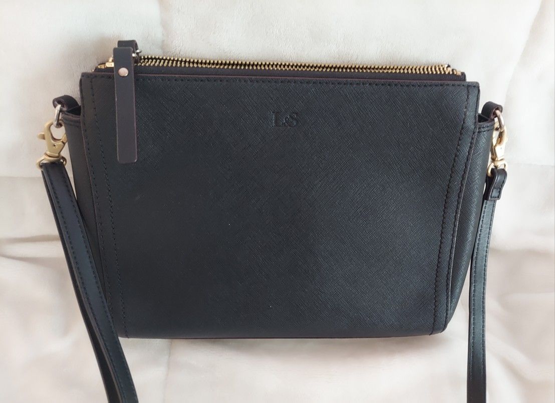 Lo & Sons Crossbody Bag In Black Leather