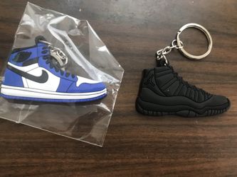 AJ shoes keychain
