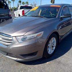 2013 Ford Taurus 