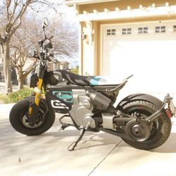 2024 BMW CE02 Electric Motorcycle Highline Model